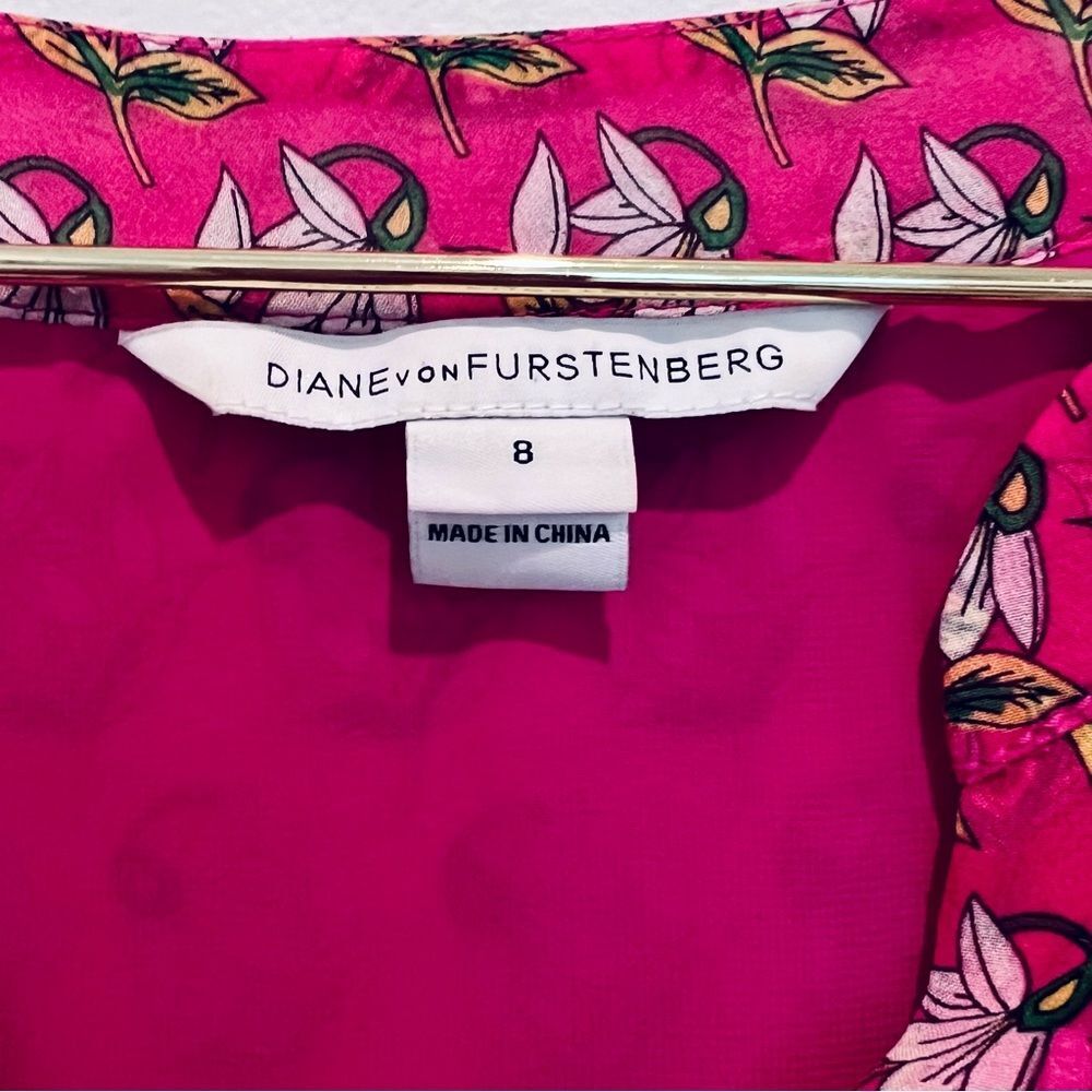 DVF 💯 Silk Blouse - Picture 4 of 12